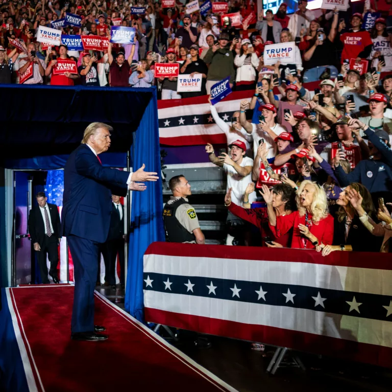 Trump Flirts With the Ultimate Tax Cut: No Income Taxes at All