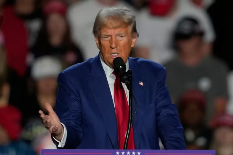 Trump lawyers invoke Biden’s ‘lock him up’ remark in motion to dismiss 2020 election interference case