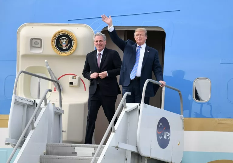 Ex-House Speaker Kevin McCarthy emerges as dark horse candidate for Trump chief of staff role