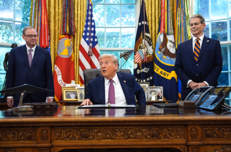 Voters feel Trump admin is hurting more than helping on the economy: poll