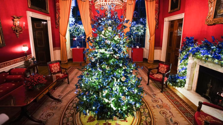 Melania Trump unveils White House Christmas decorations